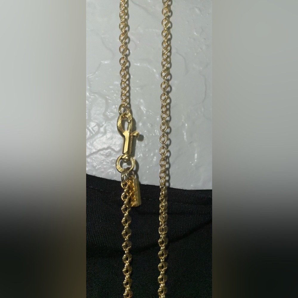 COACH SIGNATURE THREE KEY CHARM PENDANTS GOLDTONE 28” LONG NECKLACE CHAIN EUC - Picture 6 of 11